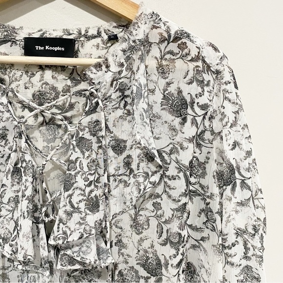 THE KOOPLES French Baroque Ruffled Floral-print Top In Black Size Medium - Picture 4 of 12